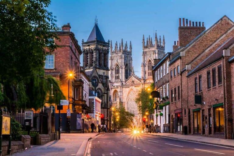 Language mini-stays for school groups in York.