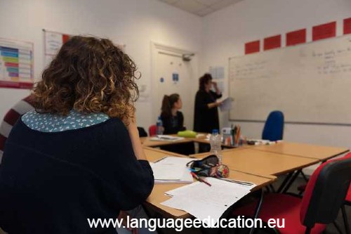 English Language School course in Cardiff