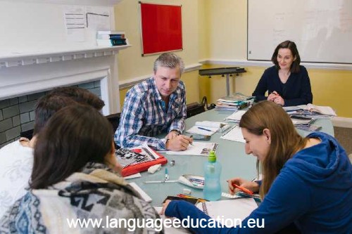 English Language School course in Edinburgh