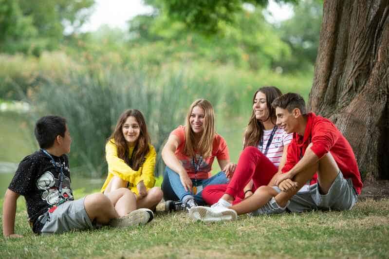 Junior residential english summer school guildford - english courses